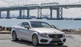 新款奔驰c最新爆料图片,豪华升级，科技赋能，尽览未来风采”