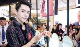 娱乐大爆料李佳琦,揭秘网红背后的故事
