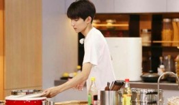 王源爆料火锅店视频播放,火锅店背后的温馨故事