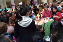 各地民众爆料新闻,新闻事件频发，社会热点持续发酵