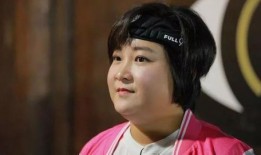 贾玲爆料火腿肠视频播放,视频播放引发网友热议